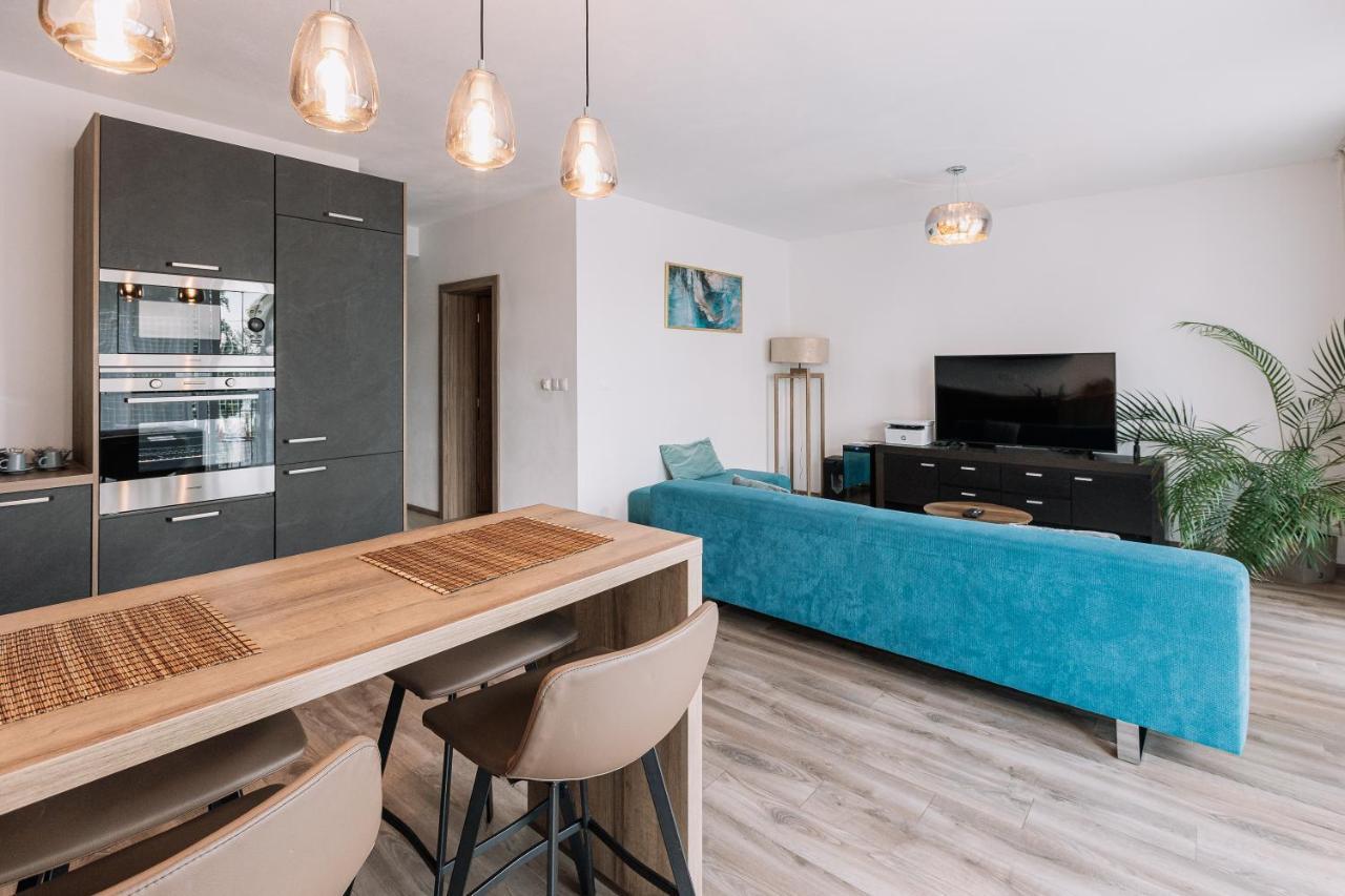 Revon Business Apartment Senec Εξωτερικό φωτογραφία