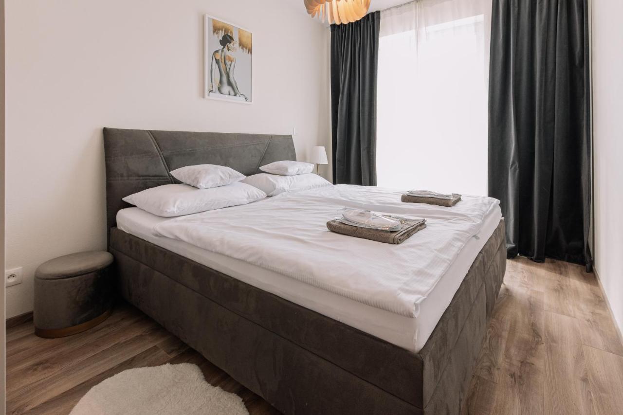 Revon Business Apartment Senec Εξωτερικό φωτογραφία