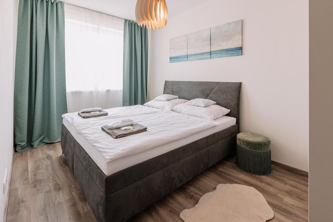 Revon Business Apartment Senec Εξωτερικό φωτογραφία